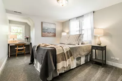 5625 N Menard Avenue, Chicago, IL 60646 - Photo 20