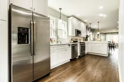 5625 N Menard Avenue, Chicago, IL 60646 - Photo 2