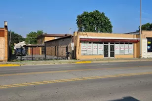 511 Burnham Ave, Calumet City, IL 60409 - Photo 1