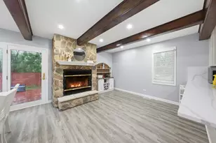 165 Arrowhead Ln, Bolingbrook, IL 60440 - Photo 8