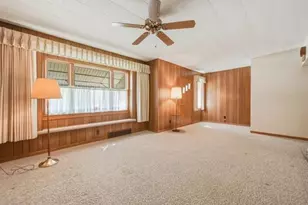 405 E 3rd St, Rock Falls, IL 61071 - Photo 4