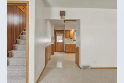 405 E 3rd Street, Rock Falls, IL 61071 - Photo 6