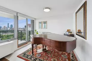 400 E Randolph St, Chicago, IL 60601 - Photo 6
