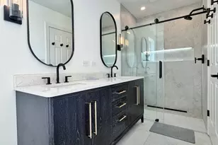 2427 W Grenshaw St, Chicago, IL 60612 - Photo 12