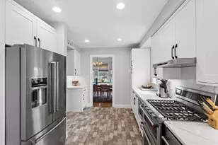 431 W Oakdale Ave, Chicago, IL 60657 - Photo 4