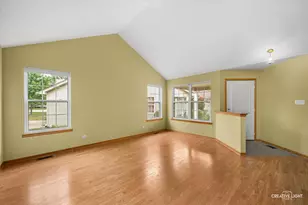 1020 Duran Ct, Joliet, IL 60431 - Photo 2