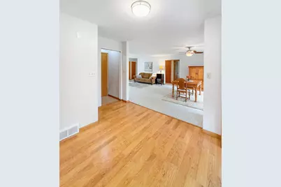 1353 Empire Court, Freeport, IL 61032 - Photo 12