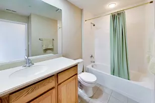77 N Quentin Rd, Palatine, IL 60067 - Photo 14