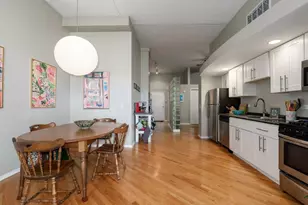 2012 W St Paul Ave, Chicago, IL 60647 - Photo 4