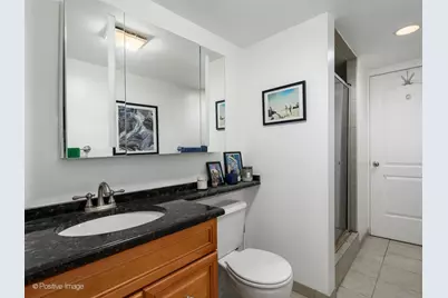 2012 W Saint Paul Avenue #207, Chicago, IL 60647 - Photo 12