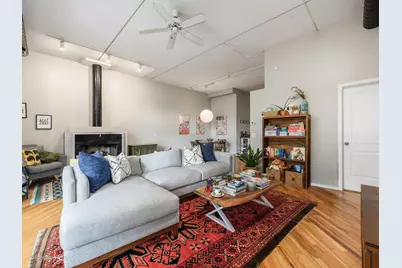 2012 W Saint Paul Avenue #207, Chicago, IL 60647 - Photo 8