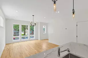 4217 S Indiana Ave, Chicago, IL 60653 - Photo 2