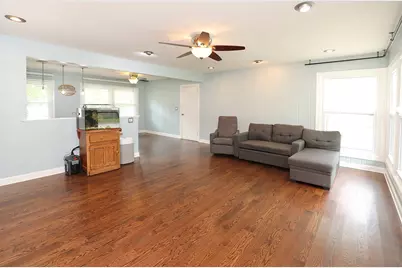 212 Hill Avenue, North Aurora, IL 60542 - Photo 4