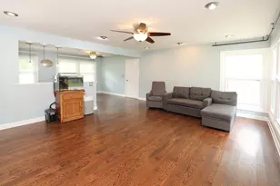 212 Hill Ave, North Aurora, IL 60542 - Photo 4
