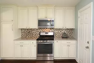 212 Hill Ave, North Aurora, IL 60542 - Photo 12
