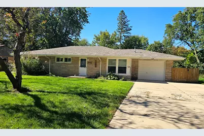212 Hill Avenue, North Aurora, IL 60542 - Photo 1
