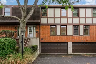 1454 Glencoe Ave, Highland Park, IL 60035 - Photo 2