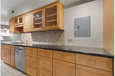 3180 N Lake Shore Drive #17F, Chicago, IL 60657 - Photo 16
