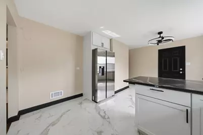 8445 S Wolcott Avenue, Chicago, IL 60620 - Photo 14