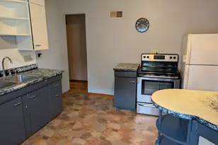 1414 Nan St, Dixon, IL 61021 - Photo 6