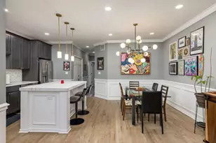 2710 W Haddon Ave, Chicago, IL 60622 - Photo 10