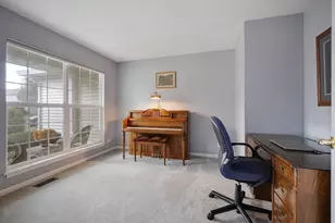 677 Linden Dr, Carol Stream, IL 60188 - Photo 12