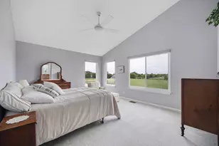 677 Linden Dr, Carol Stream, IL 60188 - Photo 16