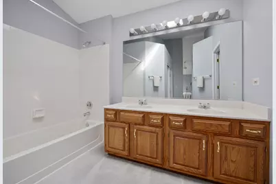 677 Linden Drive, Carol Stream, IL 60188 - Photo 18