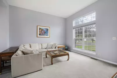 677 Linden Drive, Carol Stream, IL 60188 - Photo 4