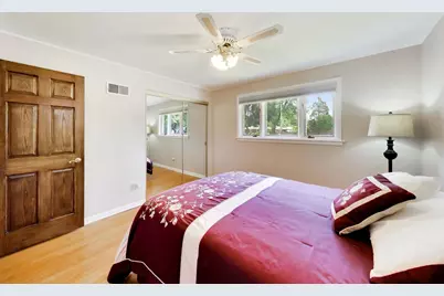 704 W Lonnquist Boulevard, Mount Prospect, IL 60056 - Photo 24
