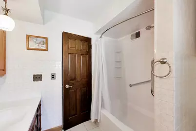 704 W Lonnquist Boulevard, Mount Prospect, IL 60056 - Photo 26