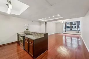 680 N Lake Shore Dr, Chicago, IL 60611 - Photo 4
