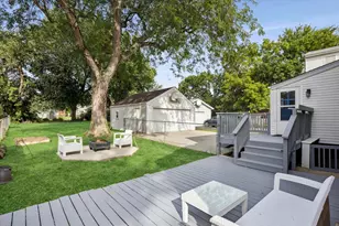 422 S Harvard Ave, Villa Park, IL 60181 - Photo 4