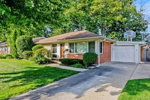 1025 Longaker Rd, Northbrook, IL 60062 - Photo 1