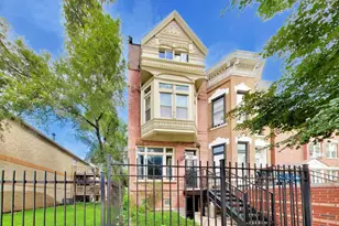 2252 W Warren Blvd, Chicago, IL 60612 - Photo 2