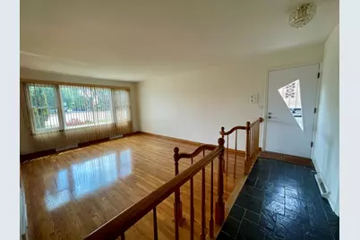 7150 N Crawford Avenue, Lincolnwood, IL 60712 - Photo 4