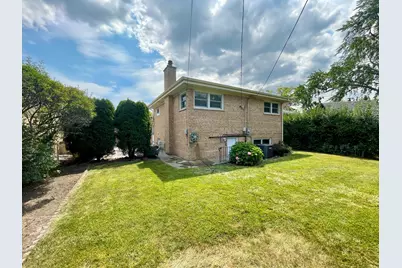 7150 N Crawford Avenue, Lincolnwood, IL 60712 - Photo 24