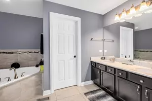1039 Hickory Dr, Western Springs, IL 60558 - Photo 20