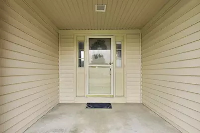 597 Turnbury Court W, Dekalb, IL 60115 - Photo 4