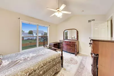 597 Turnbury Court W, Dekalb, IL 60115 - Photo 18