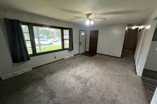 355 Irene Ave, Rochelle, IL 61068 - Photo 4