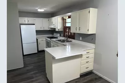 355 Irene Avenue, Rochelle, IL 61068 - Photo 2