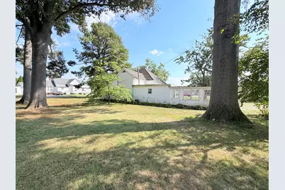 1300 Grant Street, Eldorado, IL 62930 - Photo 8
