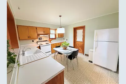 1300 Grant Street, Eldorado, IL 62930 - Photo 14