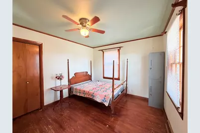 1300 Grant Street, Eldorado, IL 62930 - Photo 22