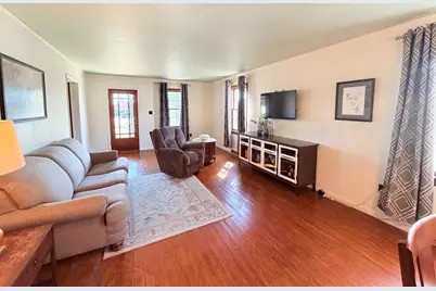 1300 Grant Street, Eldorado, IL 62930 - Photo 16