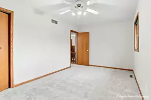 2720 N Patricia Ln, McHenry, IL 60051 - Photo 28