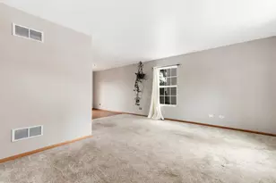1628 Hawthorne Ridge Dr, Plainfield, IL 60586 - Photo 4