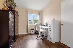 27 Sarahs Grove Ln, Schaumburg, IL 60193 - Photo 28