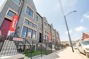 349 E 43rd St, Chicago, IL 60653 - Photo 1